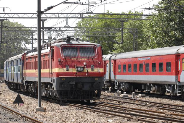 scrwillrun4specialtrainsbetweensecbadnagpurandadilabaddadar